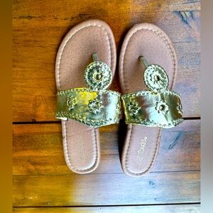 Gold sandals by Hotcakes. Women’s size 7. Fantastic condition!